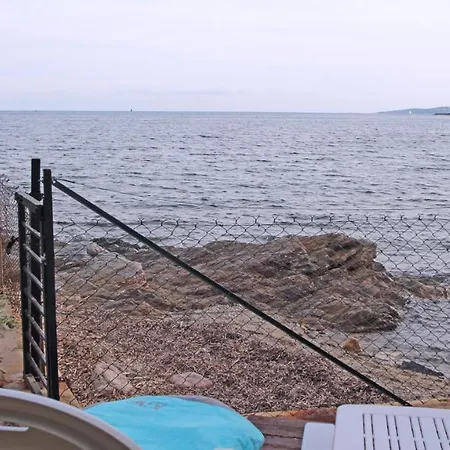 Maison Les Pieds Dans L'eau Avec Privee - Le Bateau La Nartelle Hébergement de vacances Sainte-Maxime
